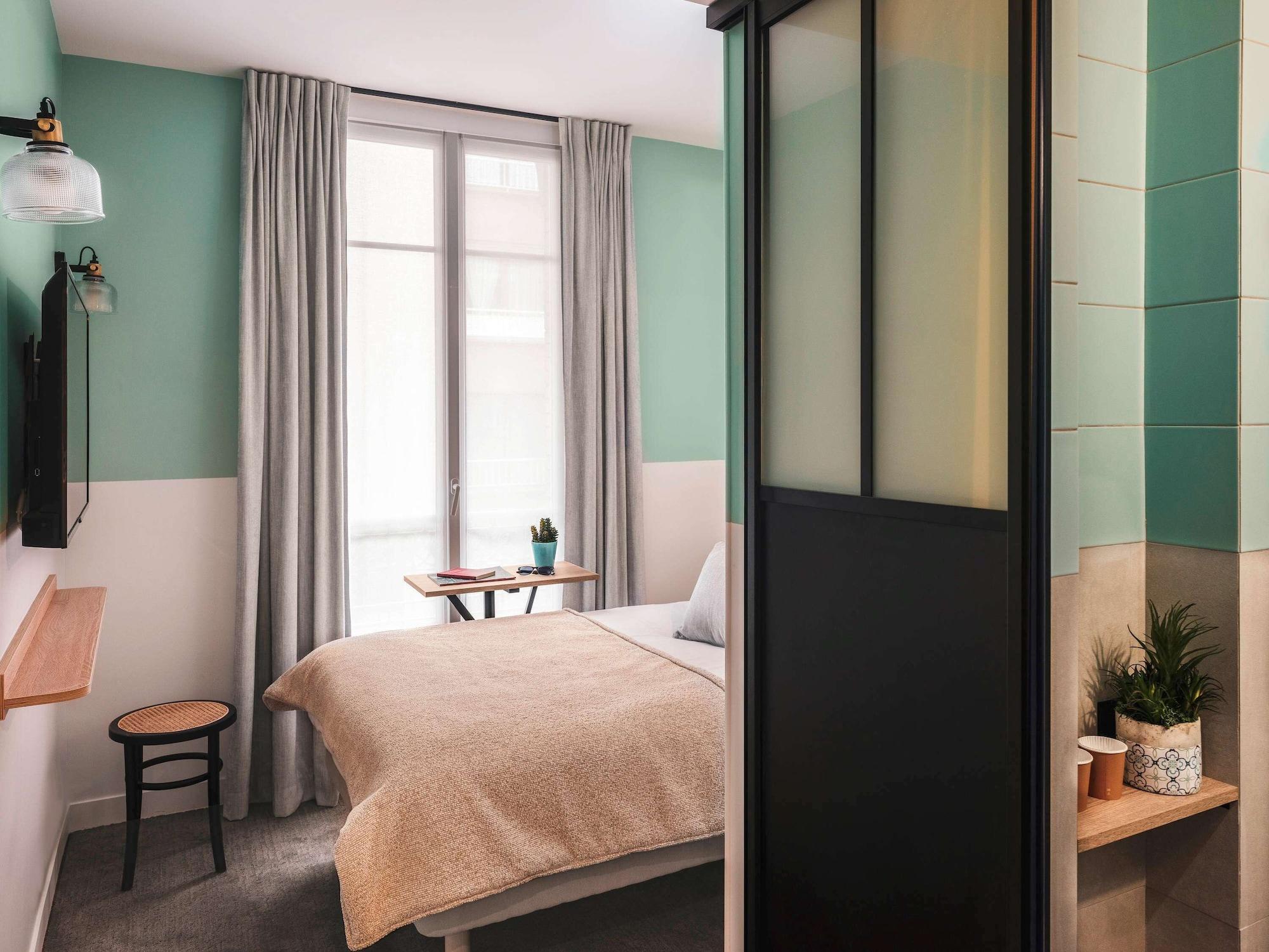Отель Ibis Styles Paris Montmartre Nord Экстерьер фото