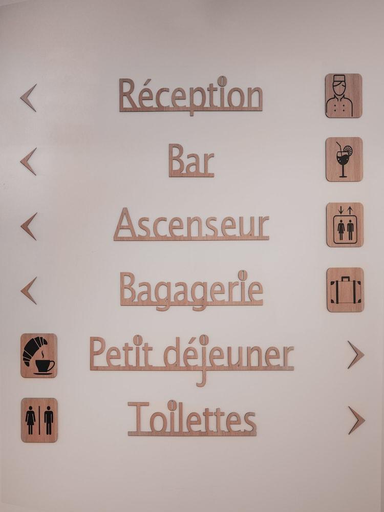 Отель Ibis Styles Paris Montmartre Nord Экстерьер фото