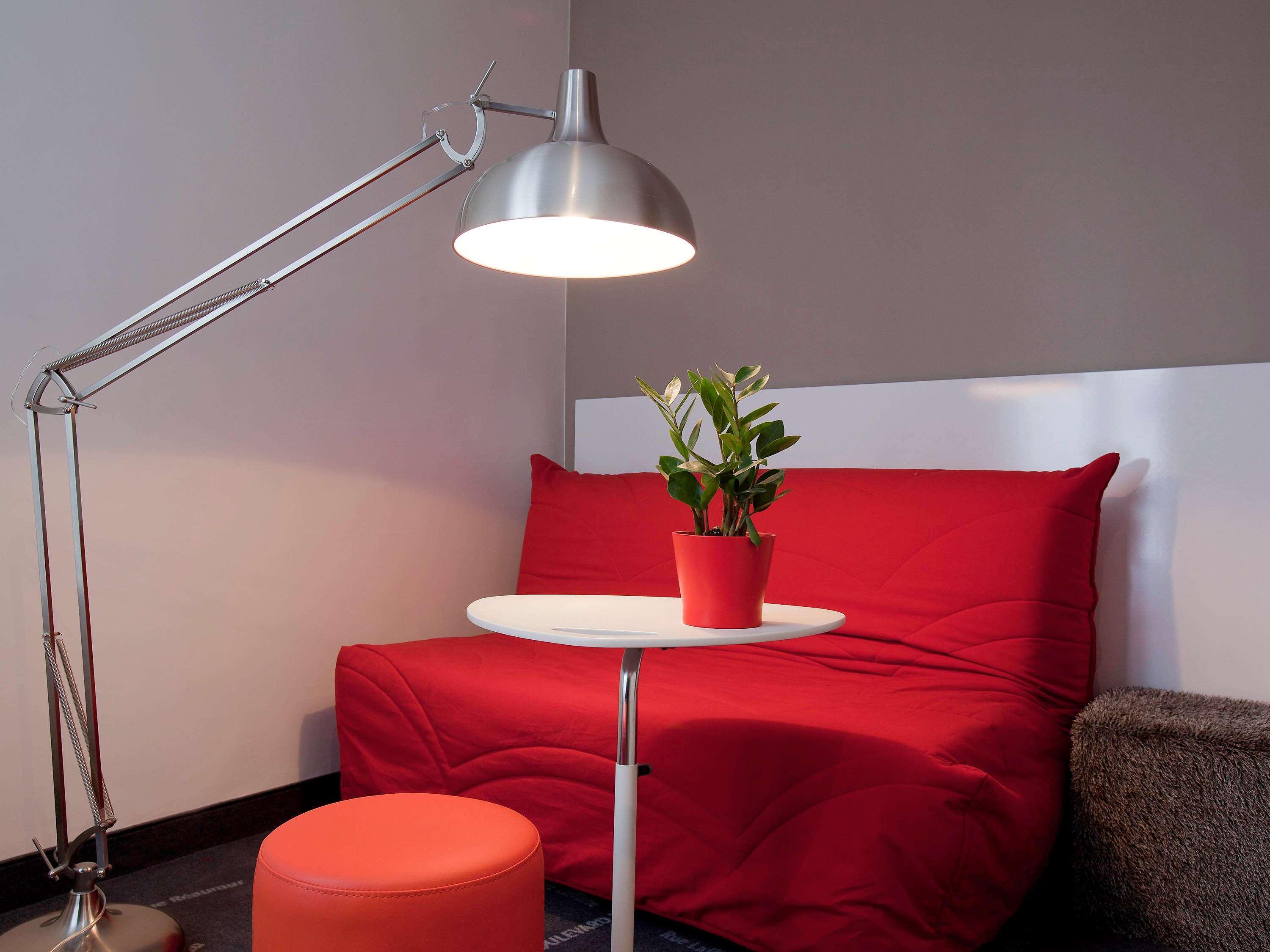 Отель Ibis Styles Paris Montmartre Nord Экстерьер фото