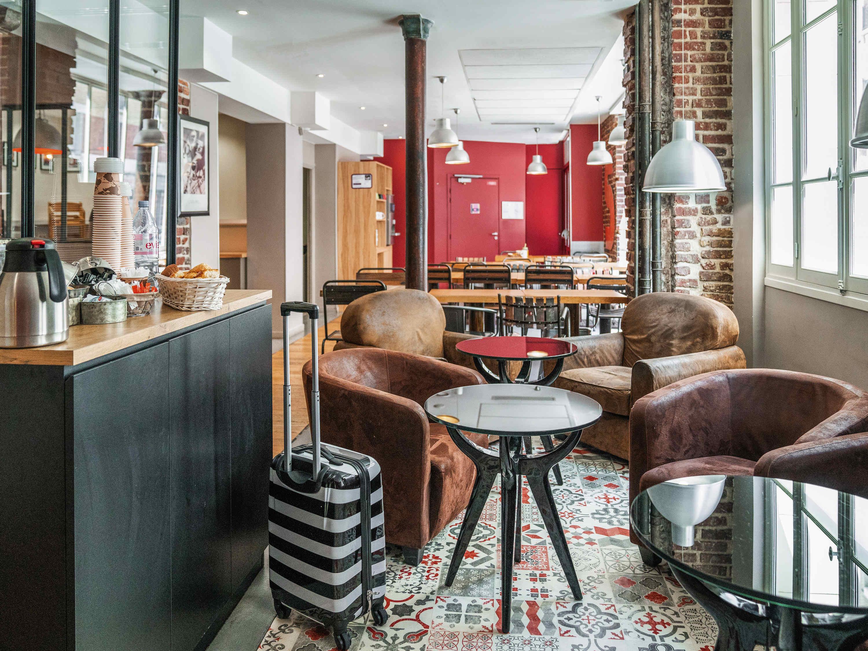 Отель Ibis Styles Paris Montmartre Nord Экстерьер фото