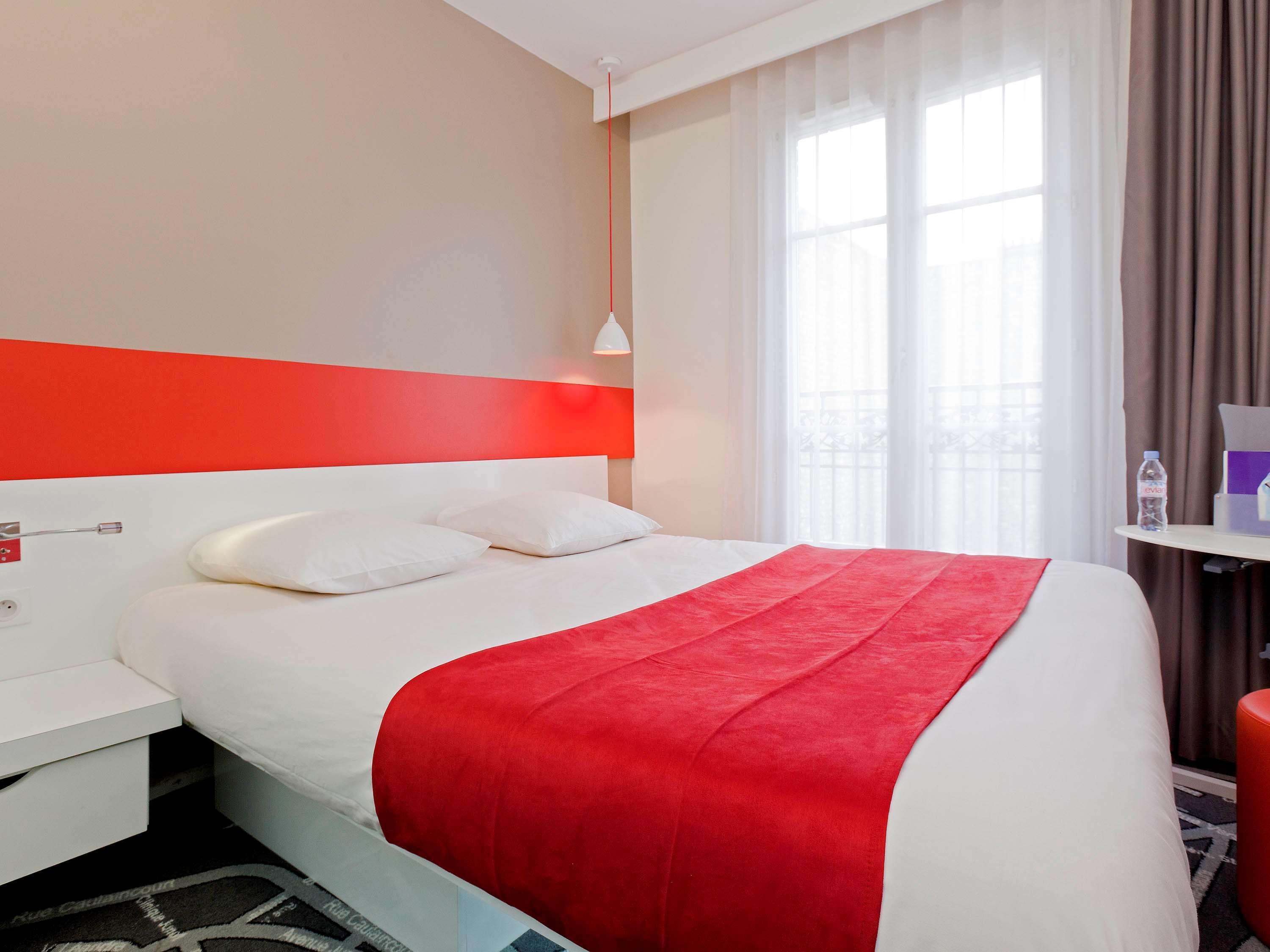 Отель Ibis Styles Paris Montmartre Nord Экстерьер фото